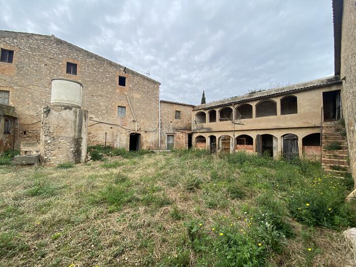 Mas/propriété rustique -
                        Viladamat -
                        0 chambres -
                        0 occupants