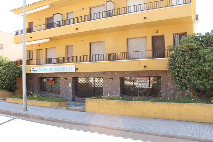 0.069 - apartamentosenlescala.es